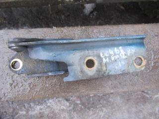 петля капота Mitsubishi Pajero 2 поколение [рестайлинг] 2001, 3.2 л., дизель, АКПП, внедорожник 3 дв.