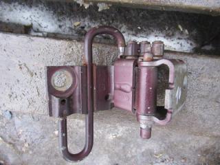 петля двери Audi A6 C5 [рестайлинг] 2003, 2.5 л., дизель, МКПП, седан