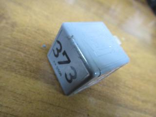 блок управления вентилятором (реле) Volkswagen Passat B5 2001, 8D0951253A