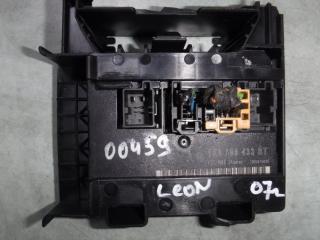 блок предохранителей SEAT Leon 2 поколение 2007, 2.0 л., дизель, МКПП, хетчбэк 5 дв., 1K0959433VT