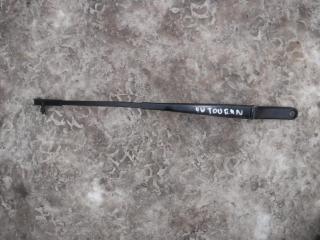 щеткодержатель (поводок стеклоочистителя, дворник) Volkswagen Touran 1 поколение 2005