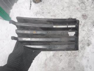 заглушка (решетка) в бампер Volkswagen Golf 4 поколение 2004, 1K0853666