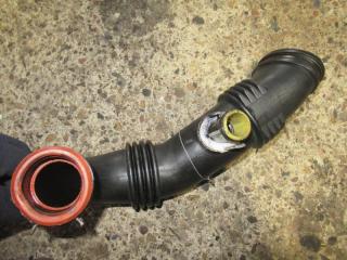 патрубок интеркулера Peugeot 207 1 поколение 2009, 1.6 л., дизель, МКПП, универсал, 9687883680