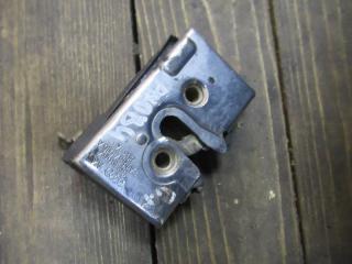 замок двери передней правой Audi 80 B3 1992, 8A1837016A