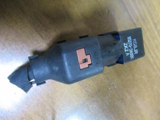 реле (прочие) Hyundai Sonata 4 поколение [рестайлинг] 2006, 2.4 л., бензин, МКПП, седан, 95270-3A006