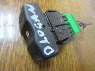 кнопка ручного тормоза (ручника) Dacia Logan 1 поколение 2006, 1.4 л., бензин, МКПП, седан