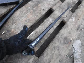 щеткодержатель (поводок стеклоочистителя, дворник) Toyota Yaris P1 2000, 1.3 л., бензин, МКПП, хетчбэк 5 дв.