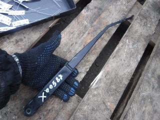 щеткодержатель (поводок стеклоочистителя, дворник) Fiat Punto 2 поколение 2001, 1.2 л., бензин, МКПП, хетчбэк 5 дв., 1818030101