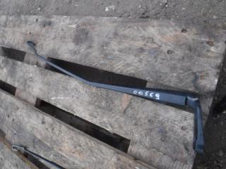 щеткодержатель (поводок стеклоочистителя, дворник) Audi A3 8L 1997, 1.8 л., бензин, МКПП, хетчбэк 5 дв., 1J1955410A