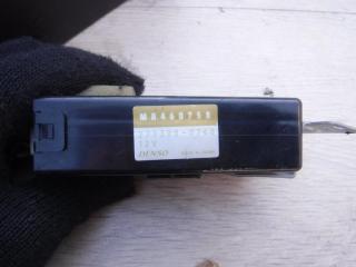 блок управления печки / климат-контроля Mitsubishi Pajero 2 поколение [рестайлинг] 2001, 3.2 л., дизель, АКПП, внедорожник 3 дв., MR460758