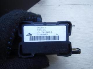 датчик ускорения Opel Antara 1 поколение 2006, 2.0 л., дизель, МКПП, внедорожник 5 дв., 96625913