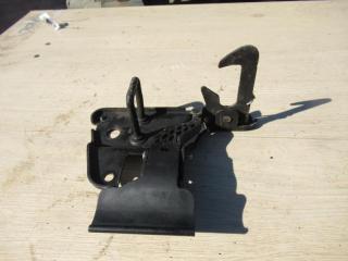 замок капота Audi A6 4F/C6 2007, 2.7 л., дизель, МКПП, универсал