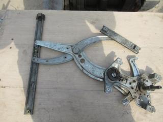 стеклоподъемник передний правый Volkswagen Passat B3 1989