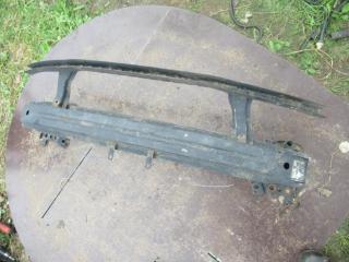 усилитель бампера переднего Volkswagen Passat B6 2005