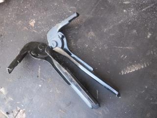 петля капота Audi A3 8P [рестайлинг] 2006, 8P0823301, 8P0823302