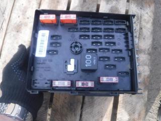 блок предохранителей Volkswagen Passat B6 2006, 3C0937125