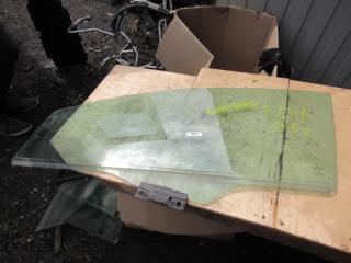 стекло двери передней левой Ford Focus 1 поколение [рестайлинг] 2005, хетчбэк 5 дв.