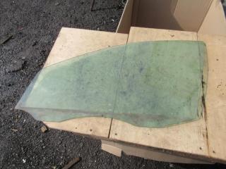 стекло двери передней левой Mercedes-Benz C-Класс W203/S203/CL203 [рестайлинг] 2004