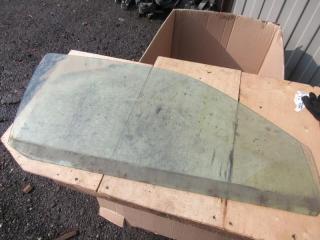 стекло двери передней правой Volkswagen Polo 3 поколение 1999, хетчбэк 5 дв.