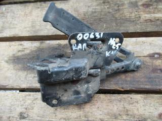 замок капота Audi A6 4B/C5 1998, 2.5 л., дизель, МКПП, универсал, 4B0823480C