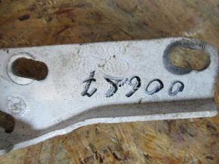 петля капота Mercedes-Benz Sprinter 2 поколение (W906) 2007, 2.2 л., дизель, МКПП, микроавтобус, 9067500021