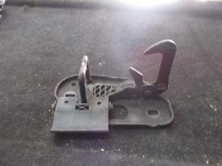 замок капота Volkswagen Passat B6 2006