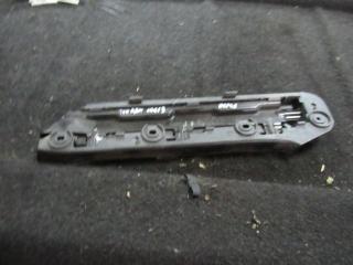 крепление ( кронштейн ) крыла Volkswagen Touran 1 поколение 2006, 2.0 л., дизель, АКПП, минивэн, 1T0807936