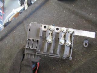 блок предохранителей Volkswagen Golf 3 поколение 1999