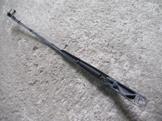 щеткодержатель (поводок стеклоочистителя, дворник) Volkswagen Touran 1 поколение 2006, 2.0 л., дизель, АКПП, минивэн, 1T0955410A