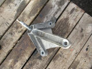 кронштейн КПП Renault Megane 1 поколение [рестайлинг] 2003, 8200043084