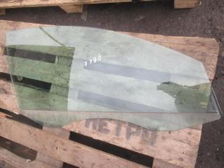 стекло двери передней правой Volkswagen Passat B6 2006