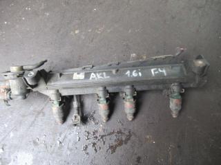 форсунка Volkswagen Golf 4 поколение 2001, 1.6 л., бензин, 037906031AA