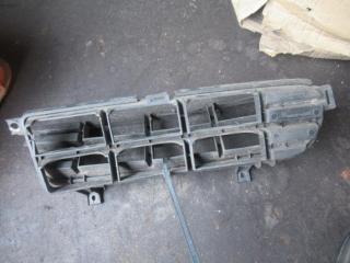 заглушка (решетка) в бампер Kia Cerato 1 поколение 2005, 865742F000