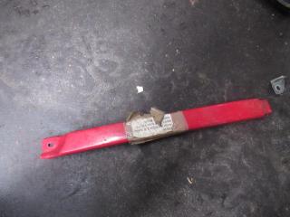 ресничка (ус) левой фары Audi 100 4A/C4 1992