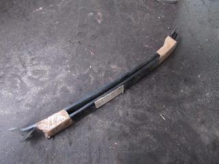 ресничка (ус) левой фары Audi 100 4A/C4 1993