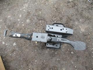 узел педальный (блок педалей) Volkswagen Polo 3 поколение [рестайлинг] 2000, 6Q1721115D