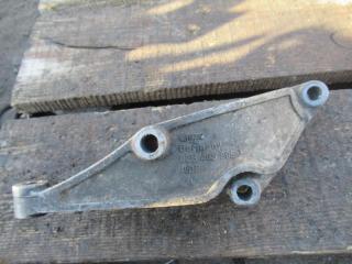 кронштейн полуоси Volkswagen Transporter T4 1996, 02B409905