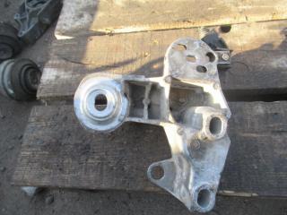 кронштейн двигателя Audi A4 B5 [рестайлинг] 2000, 2.0 л., дизель, 8E0199352F