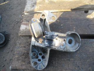 кронштейн КПП Audi A6 4B/C5 2000, АКПП, 4B0199351A