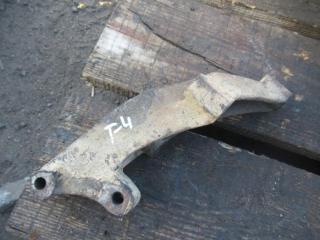 кронштейн полуоси Volkswagen Transporter T4 1996, 02B409905M