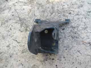 кронштейн КПП Volkswagen Passat B3 1990