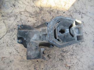 кронштейн КПП Audi 100 4A/C4 1993, 4A0399113D