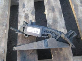 педаль Volkswagen Golf Plus 1 поколение 2008, 1K1721503M