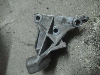 кронштейн двигателя Opel Vectra B 1998, 1.8 л., бензин, 90496729