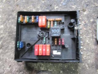 блок предохранителей Volkswagen Touran 1 поколение 2006, 1K0937125