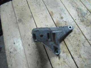 кронштейн двигателя Volkswagen Passat B5 1998, 8D0199308M