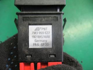кнопка обогрева лобового стекла SEAT Alhambra 1 поколение [рестайлинг] 2002, 1.8 л., бензин, МКПП, универсал, 7M3959622