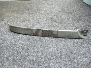 ресничка (ус) правой фары Audi A6 4A/C4 1996