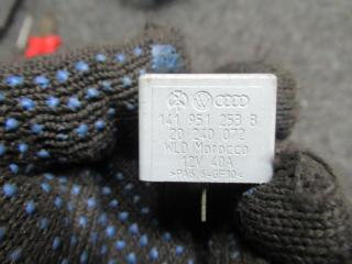 блок управления вентилятором (реле) SEAT Alhambra 1 поколение [рестайлинг] 2004, 1.9 л., дизель, МКПП, минивэн, 141951253B