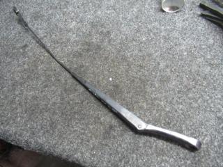 щеткодержатель (поводок стеклоочистителя, дворник) Volkswagen Golf 4 поколение 2005, 1.9 л., дизель, МКПП, хетчбэк 5 дв.